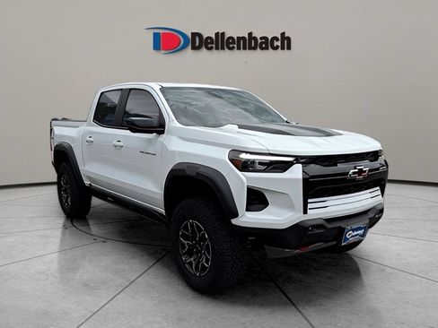 Used 2024 Chevrolet Colorado ZR2 w/ Technology Package AWD/4WD image 7