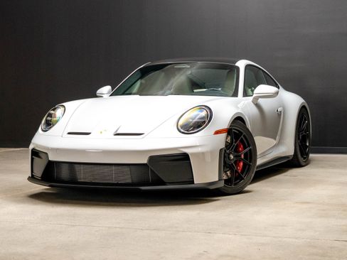 Certified 2026 Porsche 911 GT3 RWD image 1