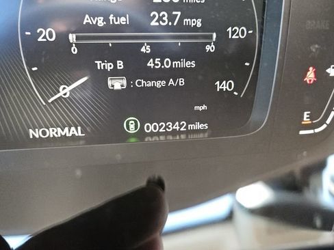 Certified 2025 Acura ADX FWD image 15