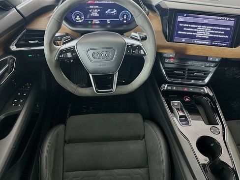 Used 2022 Audi e-tron GT Premium Plus AWD/4WD image 5