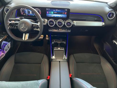 Certified 2025 Mercedes-Benz GLB 250 GLB 250 image 2