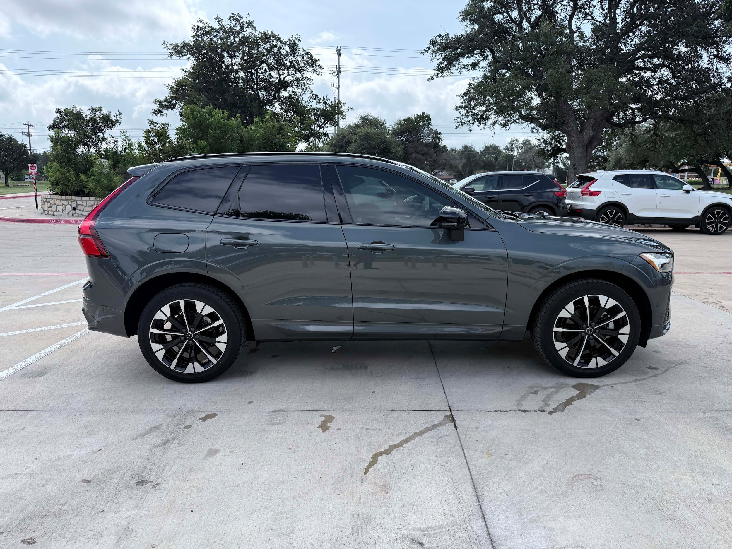 Certified 2026 Volvo XC60 B5 Plus w/ Climate Package AWD/4WD image 7