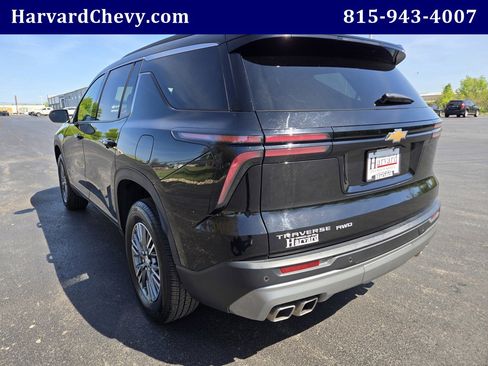 Used 2025 Chevrolet Traverse LT AWD/4WD image 6