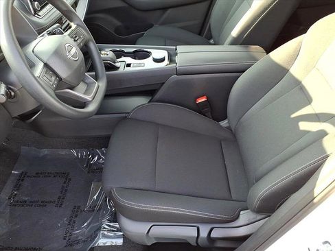 Used 2026 Nissan Rogue S image 13