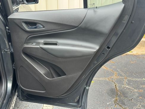 Used 2019 Chevrolet Equinox LT FWD image 39