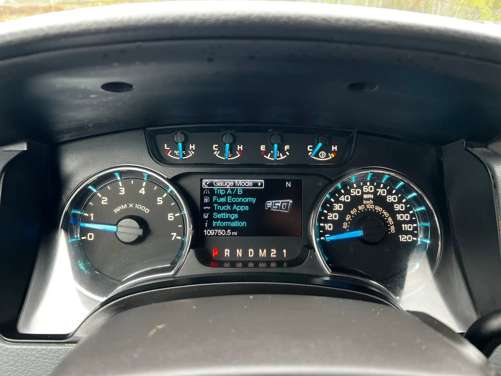 Used 2013 Ford F150 XLT w/ Mid Equipment Group AWD/4WD image 15