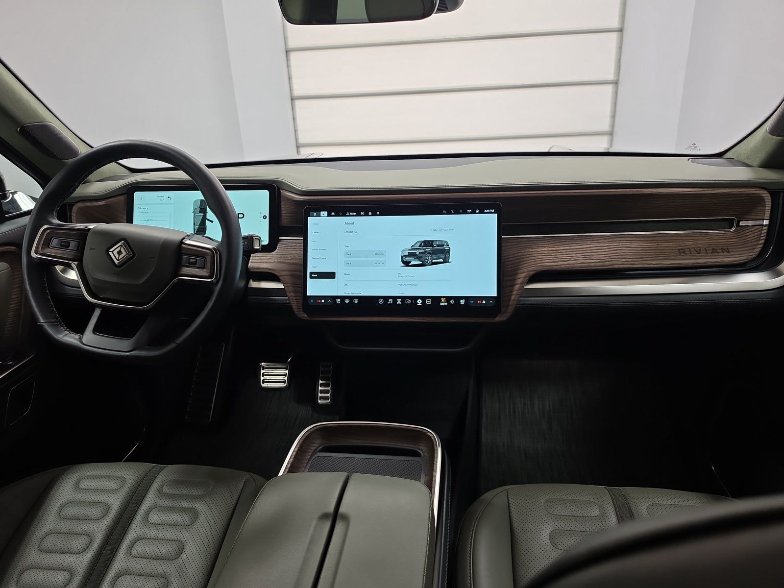 Used 2023 Rivian R1S Adventure Quad AWD/4WD image 27