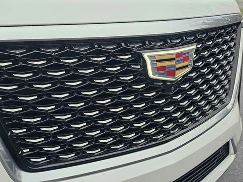 Used 2025 Cadillac Escalade Premium Luxury w/ Touring Package image 4