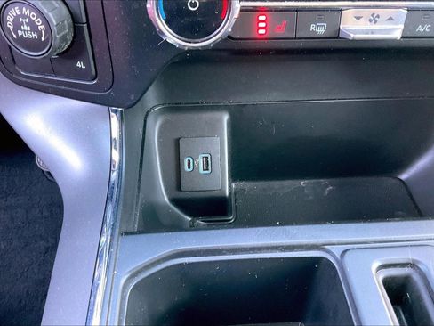 Used 2022 Ford F150 XLT w/ Equipment Group 302A High image 17