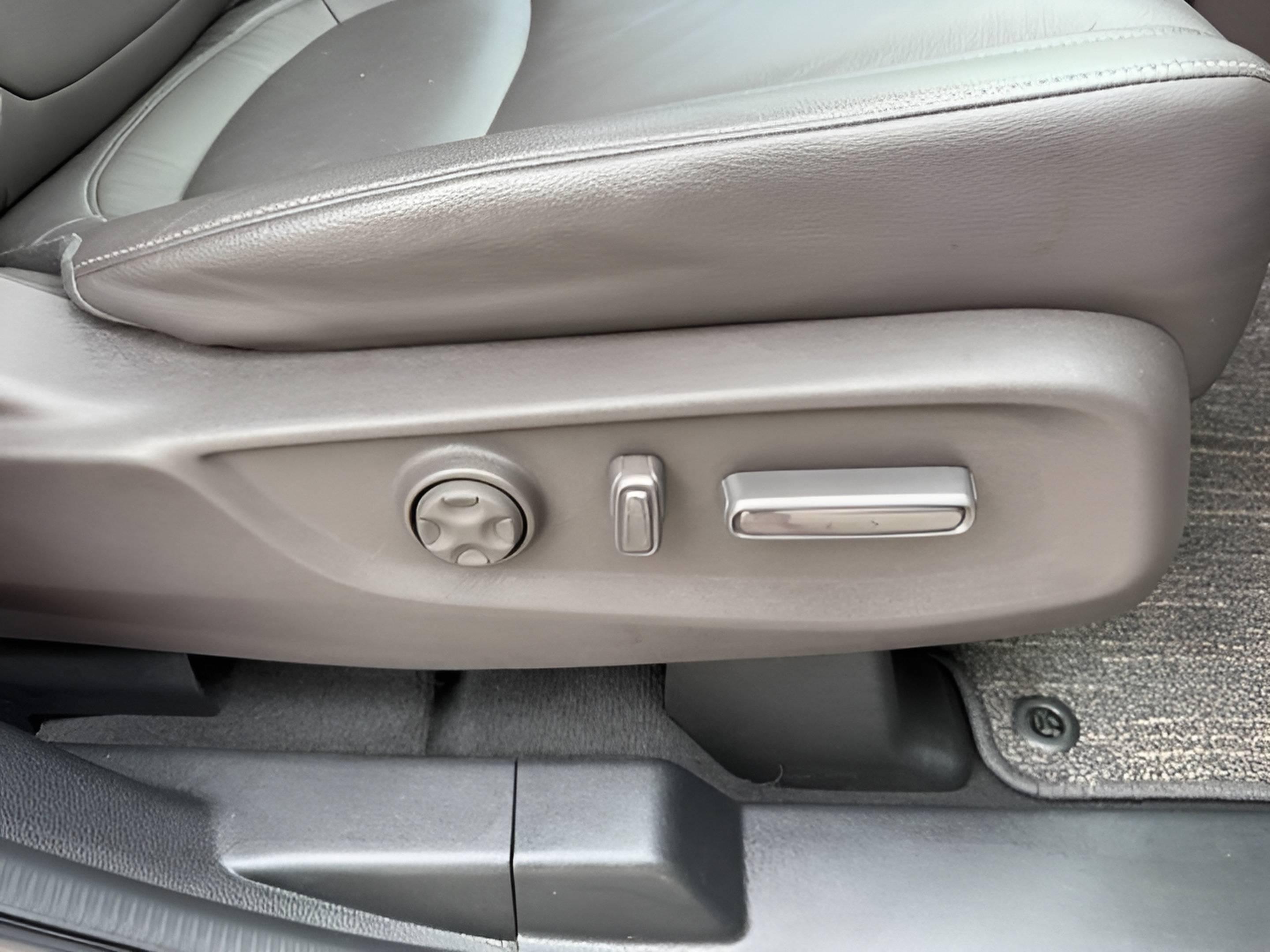 Certified 2024 Honda Odyssey Touring image 29