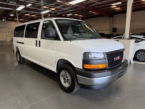 Used 2025 GMC Savana 3500 LT w/ LT Preferred Equipment Group RWD image 5