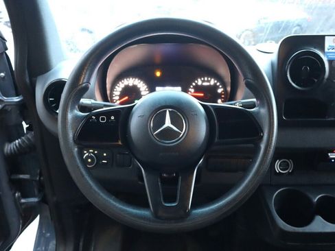 Used 2019 Mercedes-Benz Sprinter 144 image 10