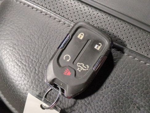 Used 2021 GMC Sierra 2500 Denali w/ Denali Ultimate Package image 37