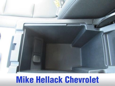 Used 2024 Chevrolet Blazer LT FWD image 33
