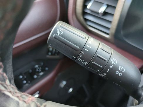 Used 2023 Ford Expedition Max Limited image 29