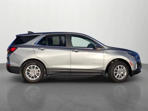Used 2023 Chevrolet Equinox LT image 6