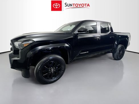 Used 2024 Toyota Tacoma SR5 w/ SR5 Upgrade Package image 9