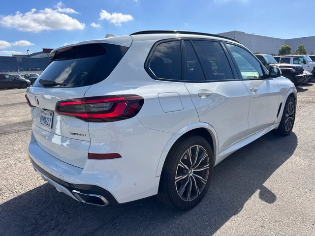 Used 2021 BMW X5 xDrive40i w/ M Sport Package AWD/4WD image 5
