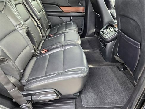 Used 2019 Lincoln Navigator Select w/ Technology Package image 21