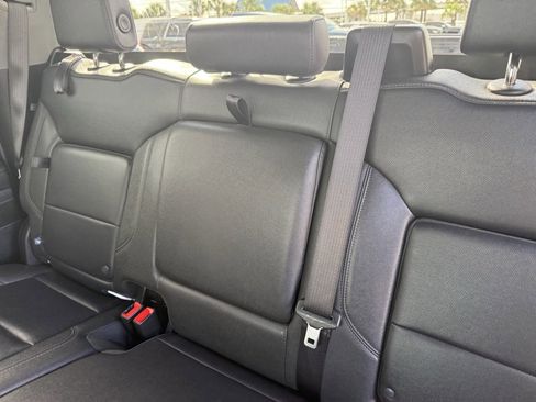 Used 2024 GMC Sierra 1500 SLT image 34