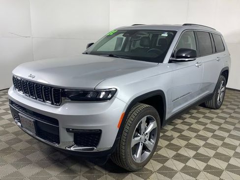 Used 2022 Jeep Grand Cherokee L Limited AWD/4WD image 12