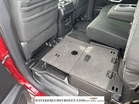 Used 2017 Nissan Titan SV image 20