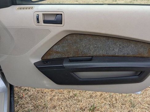 Used 2011 Ford Mustang Coupe w/ Security Pkg image 27