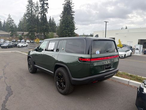Used 2025 Rivian R1S Adventure Dual AWD/4WD image 3