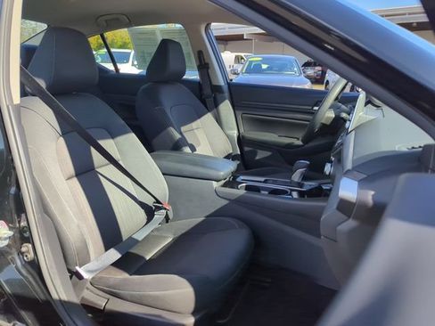 Used 2024 Nissan Altima 2.5 SV image 31