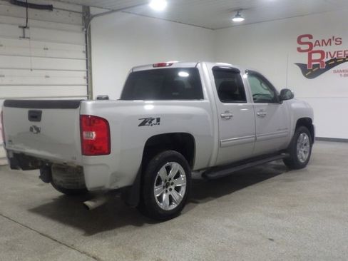 Used 2010 Chevrolet Silverado 1500 LTZ w/ Convenience Package AWD/4WD image 4