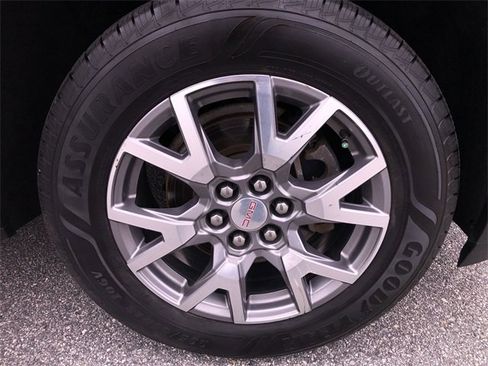 Used 2020 GMC Acadia SLT image 37