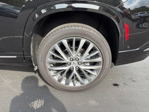 Used 2026 Buick Enclave Avenir AWD/4WD image 9