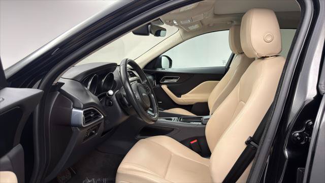 Used 2020 Jaguar F-PACE Premium AWD/4WD image 14