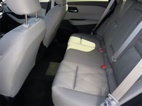 Certified 2025 Nissan Rogue SV image 15