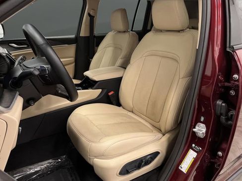 Used 2022 Jeep Grand Cherokee Limited w/ Luxury Tech Group II image 4