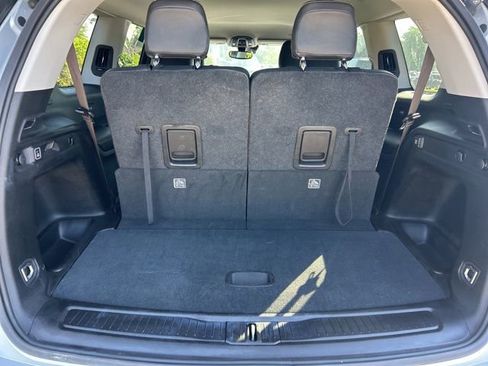 Used 2023 Jeep Grand Cherokee L Laredo w/ Luxury Tech Group I AWD/4WD image 11