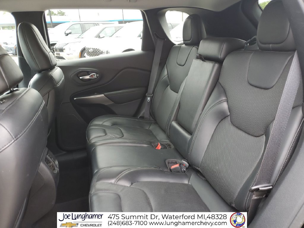Used 2020 Jeep Cherokee Limited AWD/4WD image 24