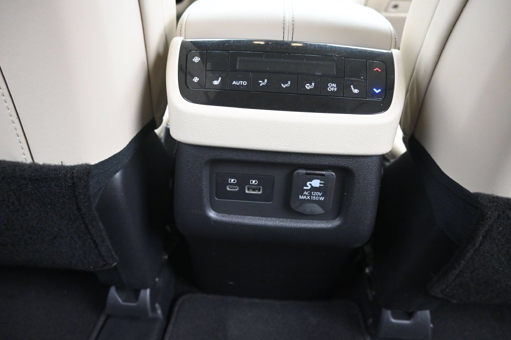 Used 2023 INFINITI QX60 Sensory AWD/4WD image 28