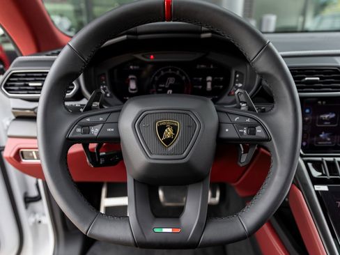 Used 2024 Lamborghini Urus S image 28