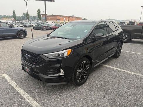 Certified 2019 Ford Edge ST w/ Equipment Group 401A AWD/4WD image 4