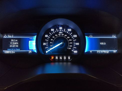 Used 2024 Ford Edge SEL image 23