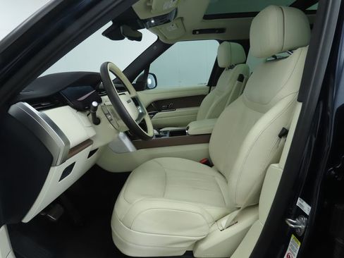 Certified 2023 Land Rover Range Rover SE image 20