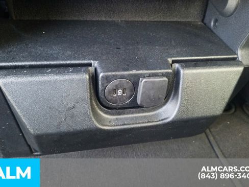 Used 2025 Ford F250 XLT image 23