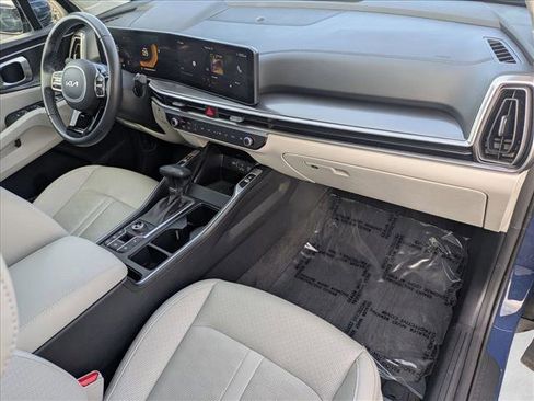 Used 2025 Kia Sorento S w/ Panoramic Sunroof Package image 21