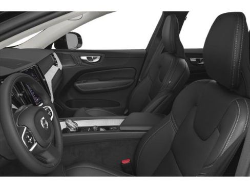 Used 2022 Volvo XC60 B6 Inscription w/ Advanced Package image 9