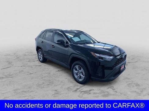 Used 2025 Toyota RAV4 XLE image 3