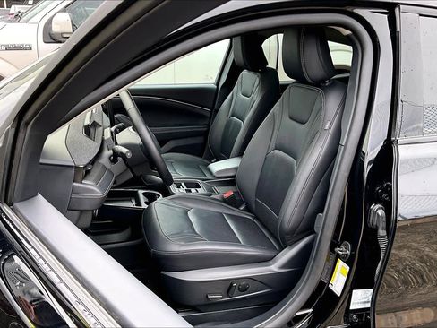 Used 2025 Ford Mustang Mach-E Premium image 7