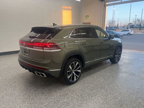 New 2026 Volkswagen Atlas Cross Sport SEL Premium R-Line AWD/4WD image 8