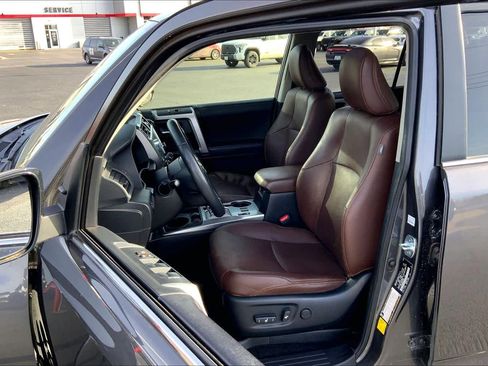 Used 2021 Toyota 4Runner Limited image 8
