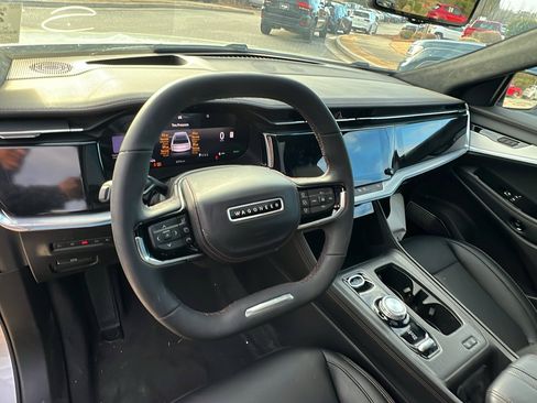 Used 2024 Jeep Wagoneer Launch Edition image 26